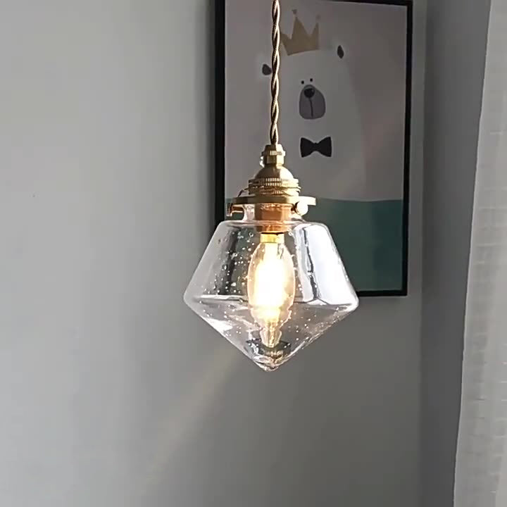 Abat-jour en verre conique rond nordique contemporain en laiton à 1 lumière pour salon 