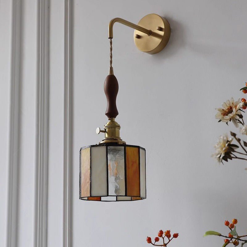 Traditional Vintage Round Trapezoidal Polygonal Brass Stained Glass Shade 1-Light Wall Sconce Lamp For Living Room
