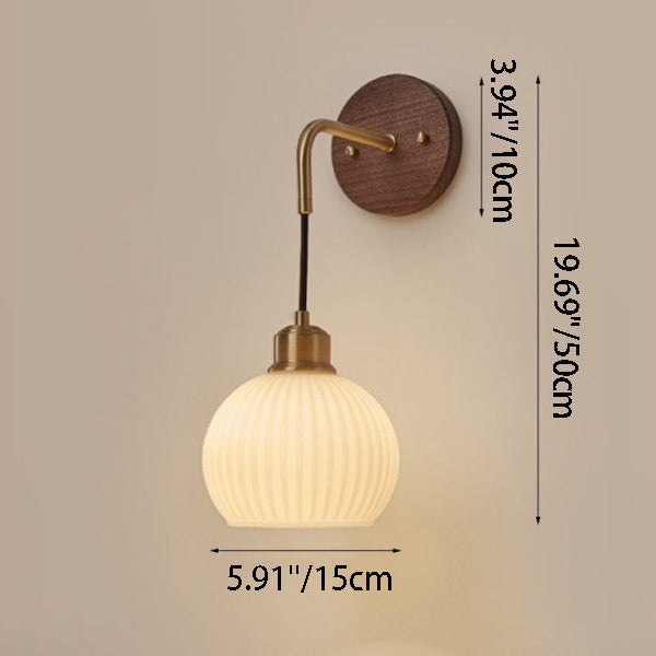 Applique murale 1 lumière en bois massif et fer avec abat-jour rond en verre orbe chinois traditionnel pour chambre à coucher 