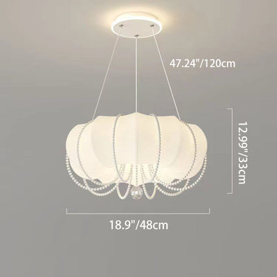 ضوء قلادة LED بظل PE حديدي وسلسلة لؤلؤة فو بشكل سحابة مستديرة حديثة وبسيطة لغرفة النوم 