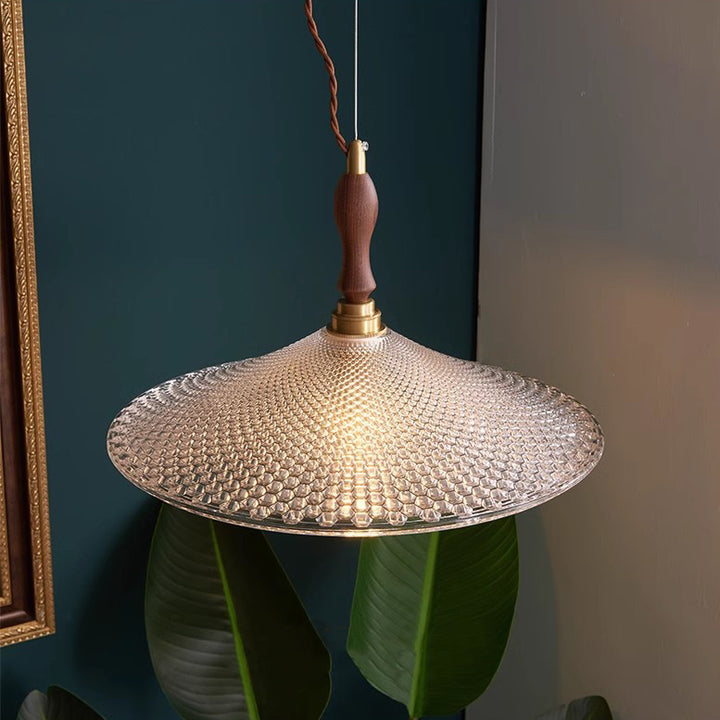 Suspension 1 lumière avec abat-jour en verre, cadre en bois massif et cône rond en laiton traditionnel japonais pour salon 