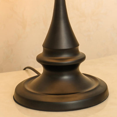 Moderner minimalistischer runder Kegel-Eisenfuß Stoffschirm 1-Licht Tischlampe für das Schlafzimmer 