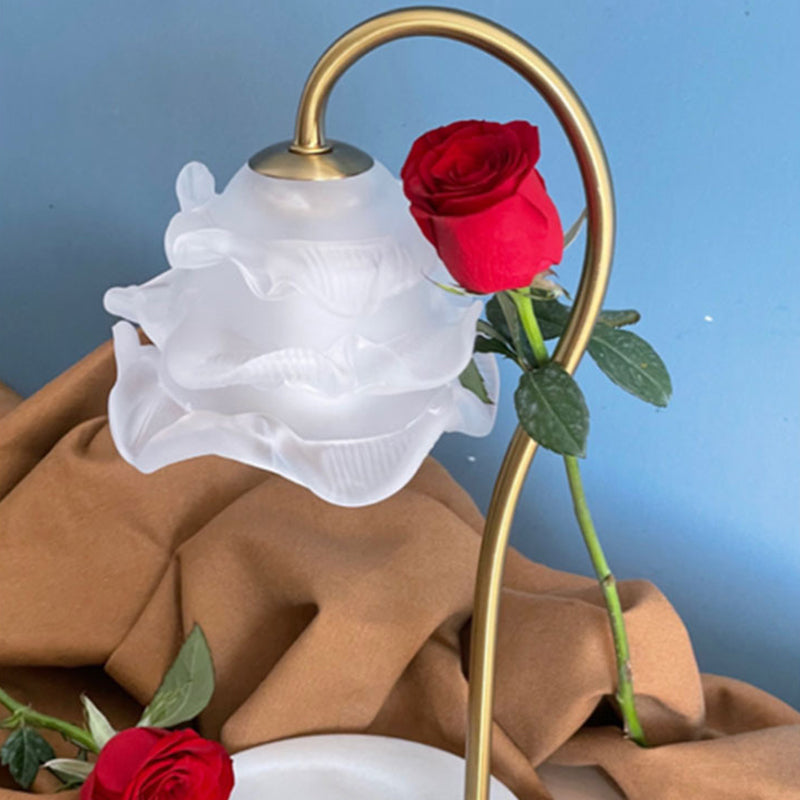 Moderne Minimalistische Gebogene Stange Blumen Marmor Basis Eisenrahmen Glasschirm 1-Licht Aroma Schmelzwachs Tischlampe Für Schlafzimmer 