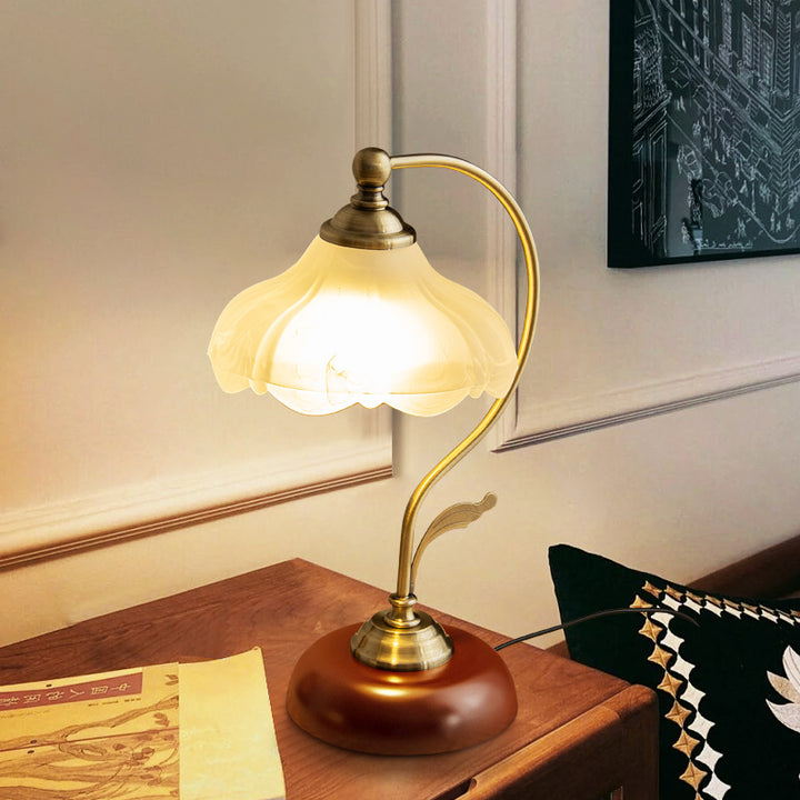 Traditional European Curved Pole Flower Hardware Base Glass Shade 1-Light Table Lamp For Living Room