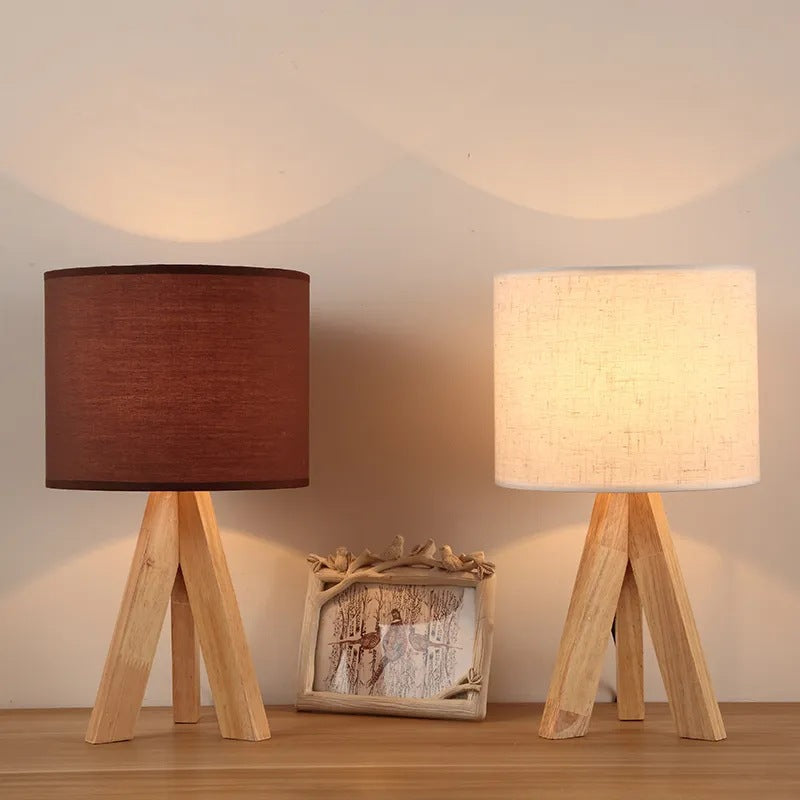 Moderner minimalistischer runder Stativ-Holzfuß Stoffschirm 1-Licht Tischlampe für Wohnzimmer 