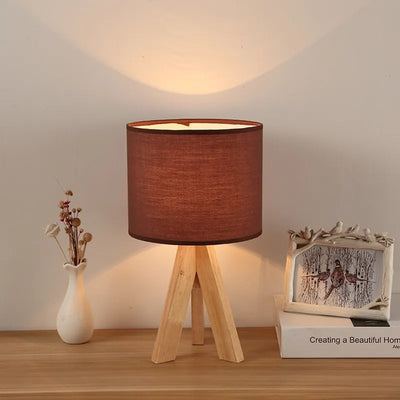 Moderner minimalistischer runder Stativ-Holzfuß Stoffschirm 1-Licht Tischlampe für Wohnzimmer 