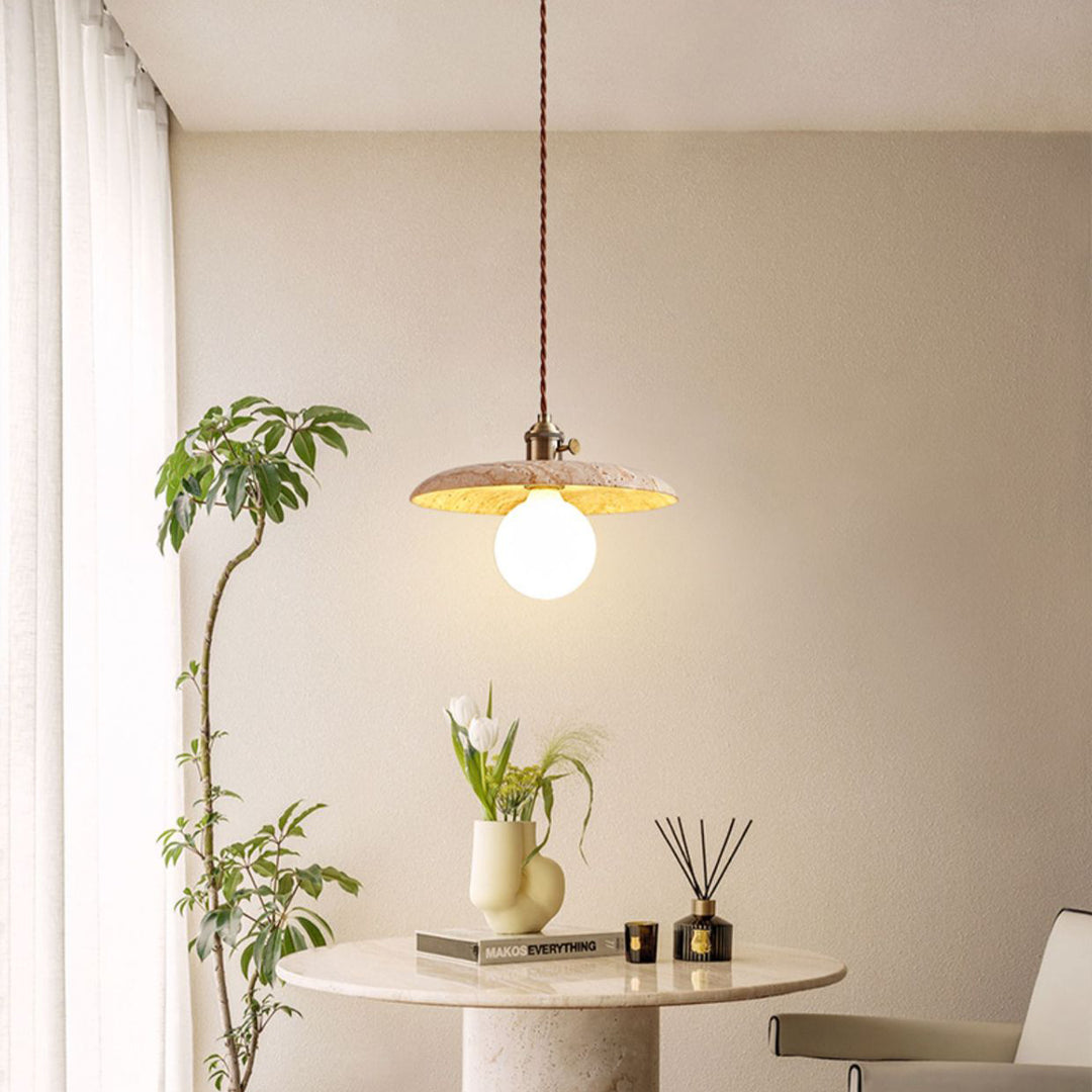 Moderne minimalistische runde Scheibe Gelber Travertin 1-Licht Pendelleuchte für das Schlafzimmer 