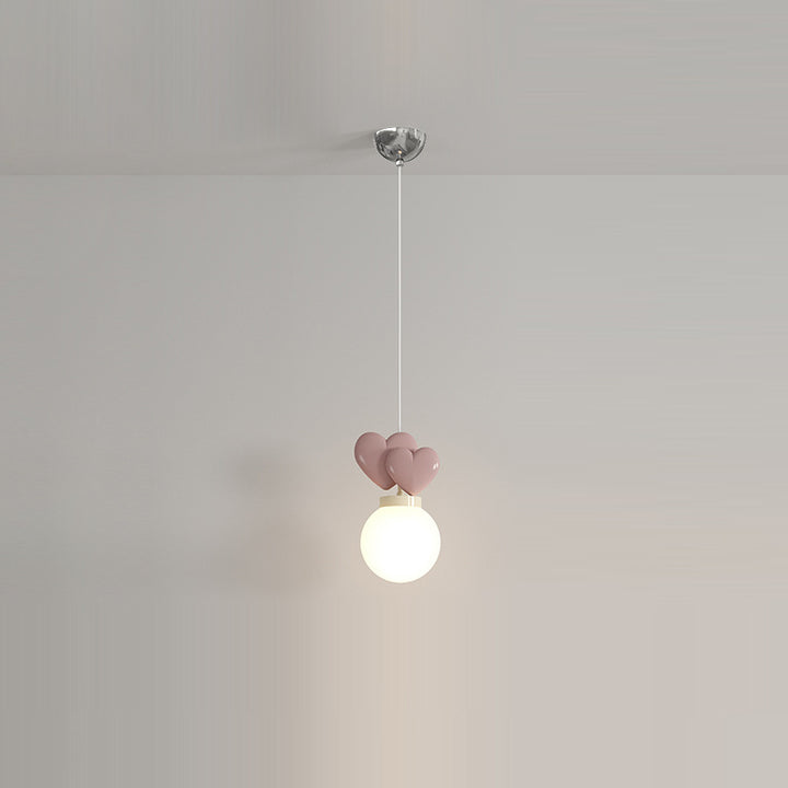 Lustre suspendu à 1 lumière en résine avec matériel moderne minimaliste en forme de cœur d&