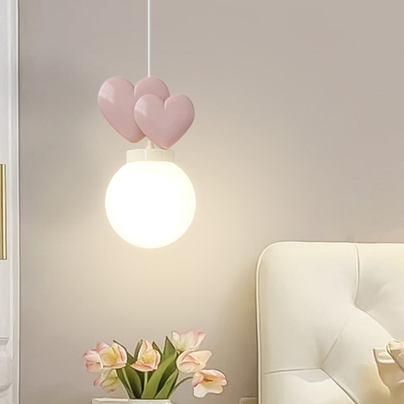 Lustre suspendu à 1 lumière en résine avec matériel moderne minimaliste en forme de cœur d&