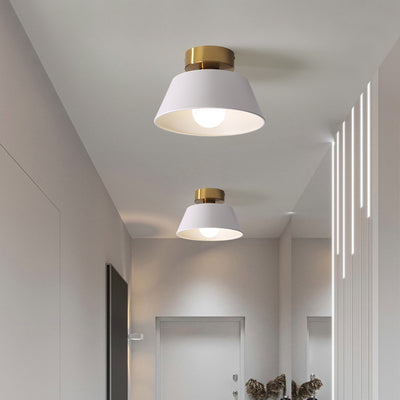 Moderne minimalistische runde trapezförmige Eisen-Deckenleuchte mit 1 Licht für das Wohnzimmer 