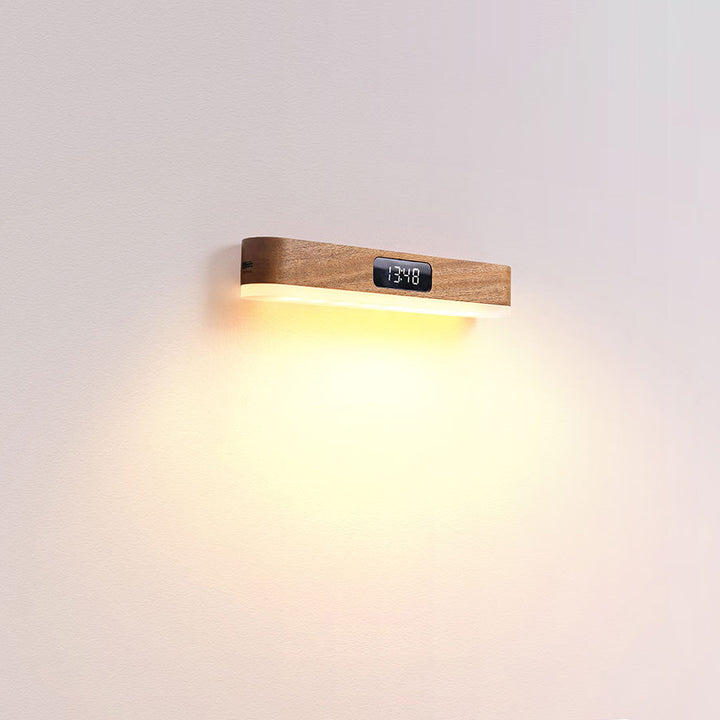 Moderne minimalistische wiederaufladbare rechteckige Uhr aus Massivholz Metall Kunststoff LED Wandleuchte für Schlafzimmer 