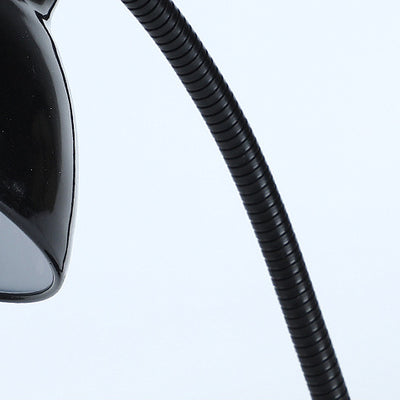 Moderne minimalistische runde Hornform Eisen 1-Licht Tischlampe für das Schlafzimmer 