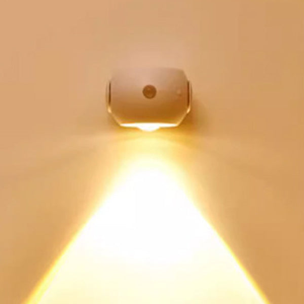 مصباح حائط LED كروي قابل لإعادة الشحن بمستشعر حديث وبسيط مصنوع من ABS وPC لغرفة المعيشة 