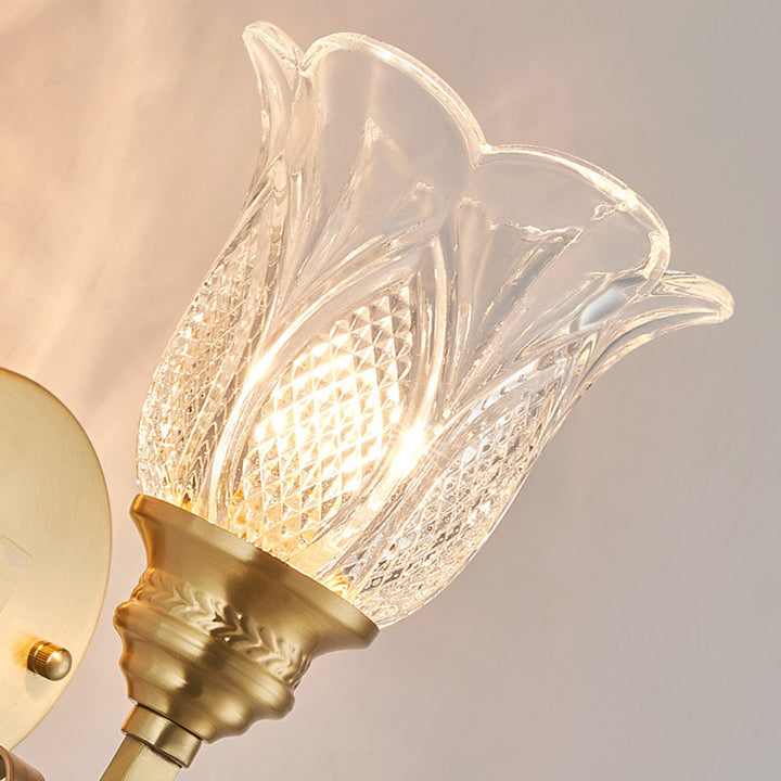 Applique murale contemporaine de luxe en forme de coupe de fleur à poteau incurvé en cuivre et verre 1/2 lumière pour salon 