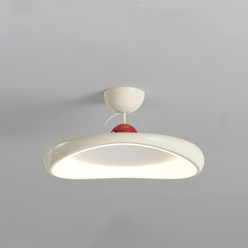 Moderne minimalistische unregelmäßige Scheibe Eisen Acrylschirm LED-Halbeinbau-Deckenleuchte für das Wohnzimmer 