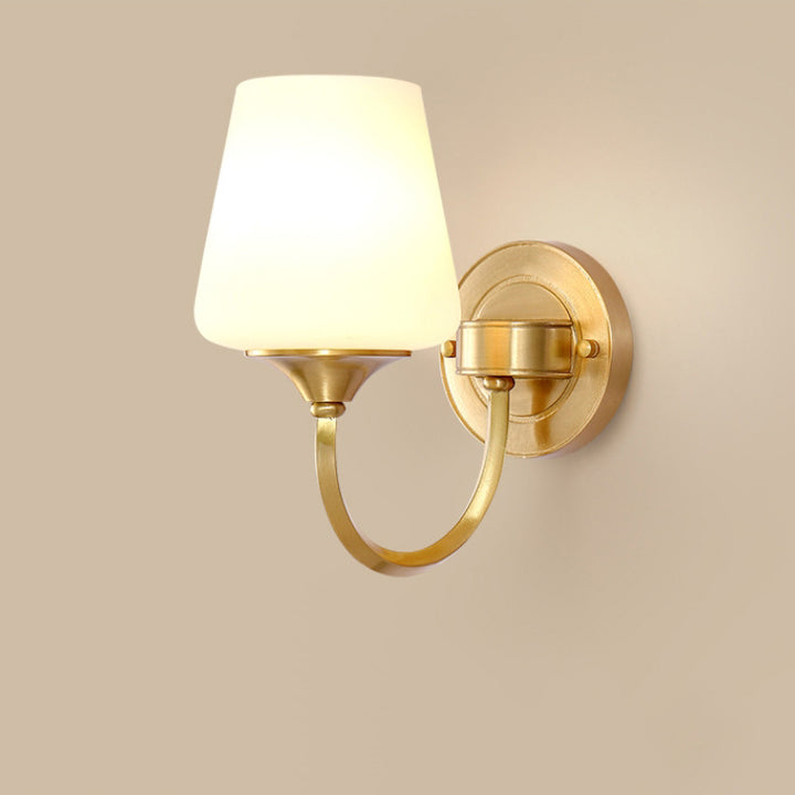 Applique murale traditionnelle européenne en forme de coupe ronde avec abat-jour en verre de cuivre complet 1/2 lumière pour salon 