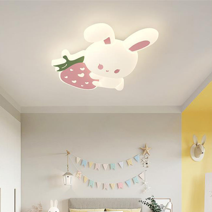 Luz de techo empotrada LED de hierro con conejo de fresa para niños creativos contemporáneos para dormitorio 