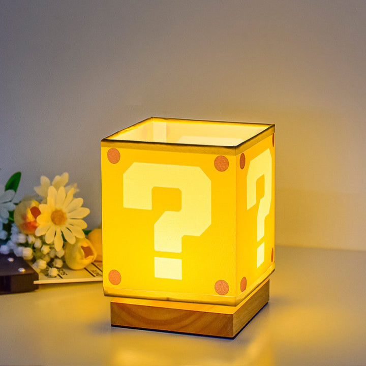 Moderne Art-Déco-Quadratische Blumenstoffschirm Massivholzsockel LED Tischlampe für Schlafzimmer 