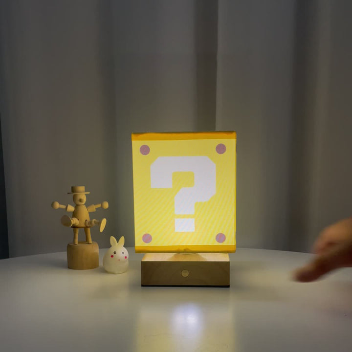 Moderne Art-Déco-Quadratische Blumenstoffschirm Massivholzsockel LED Tischlampe für Schlafzimmer 