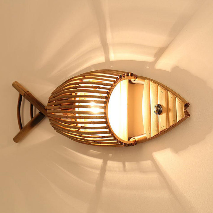 Applique murale traditionnelle en forme de poisson chinois en bois massif et bambou à 1 lumière pour salon 