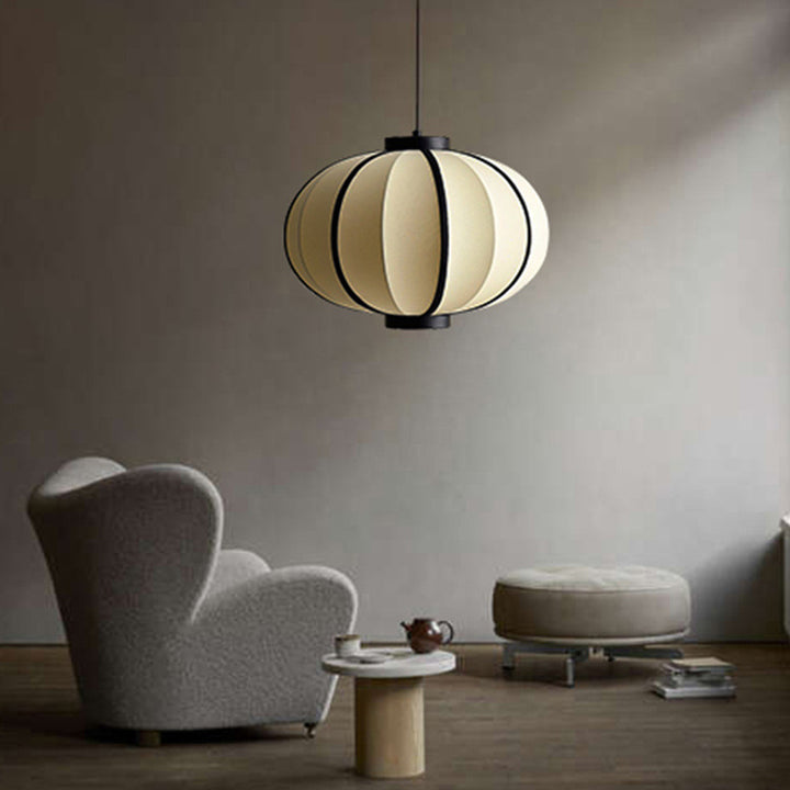 Suspension 1 lumière avec abat-jour en tissu ovale et cadre en fer traditionnel japonais pour salon 