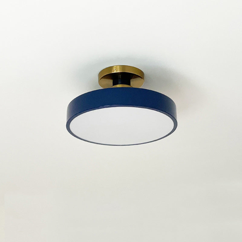 Moderne minimalistische runde Eisenrahmen-Acrylschirm-LED-Deckenleuchte für Schlafzimmer 