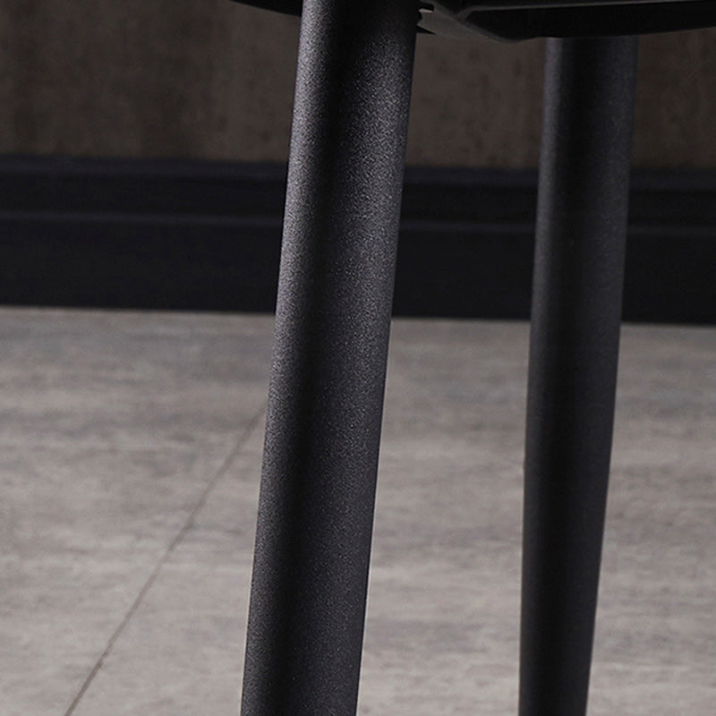 Moderna silla de comedor rectangular doble tapizada con marco de acero al carbono y respaldo de cuero de microfibra para el comedor 