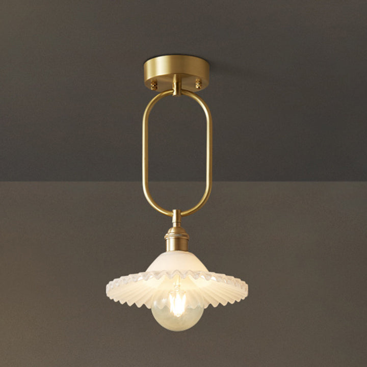 Suspension lumineuse à 1 ampoule avec abat-jour en verre et cadre en cuivre ovale minimaliste moderne pour salon 