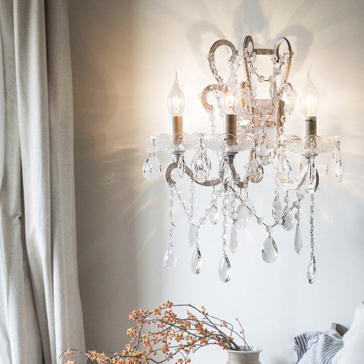 Applique Murale Traditionnelle Rustique en Fer à 3 Lumières avec Bougeoirs en Cristal et Tige Courbée pour Salon 