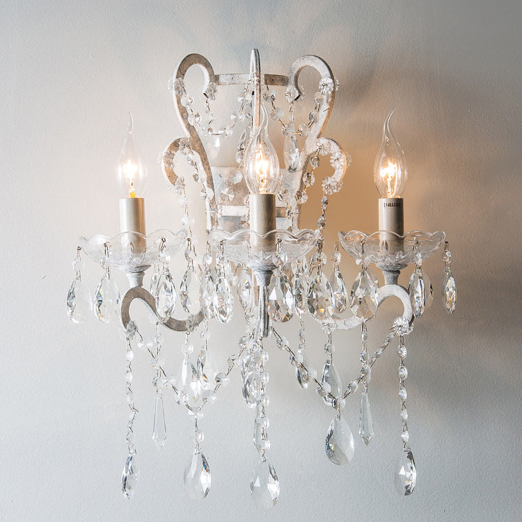 Applique Murale Traditionnelle Rustique en Fer à 3 Lumières avec Bougeoirs en Cristal et Tige Courbée pour Salon 