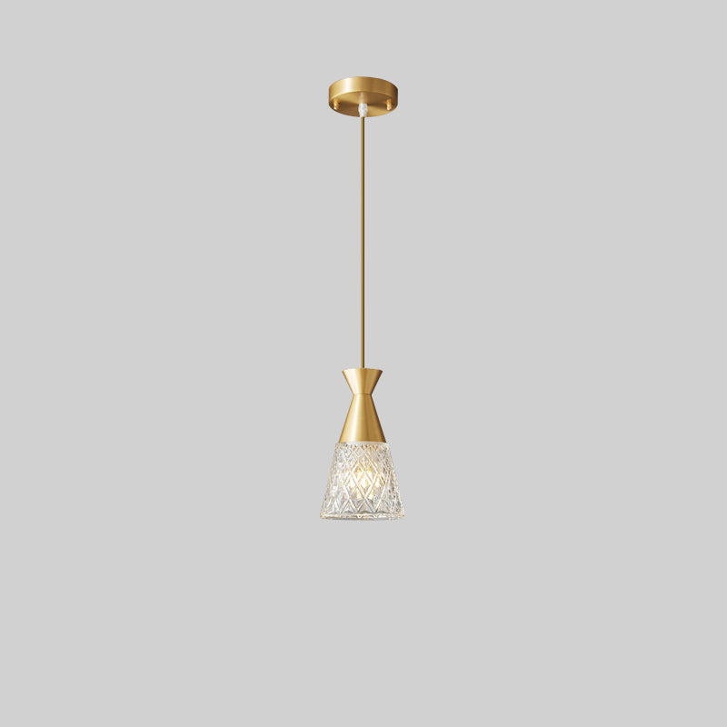 Lustre moderne minimaliste à cône avec cadre en laiton et abat-jour en verre 1/3 lumière pour salle à manger 