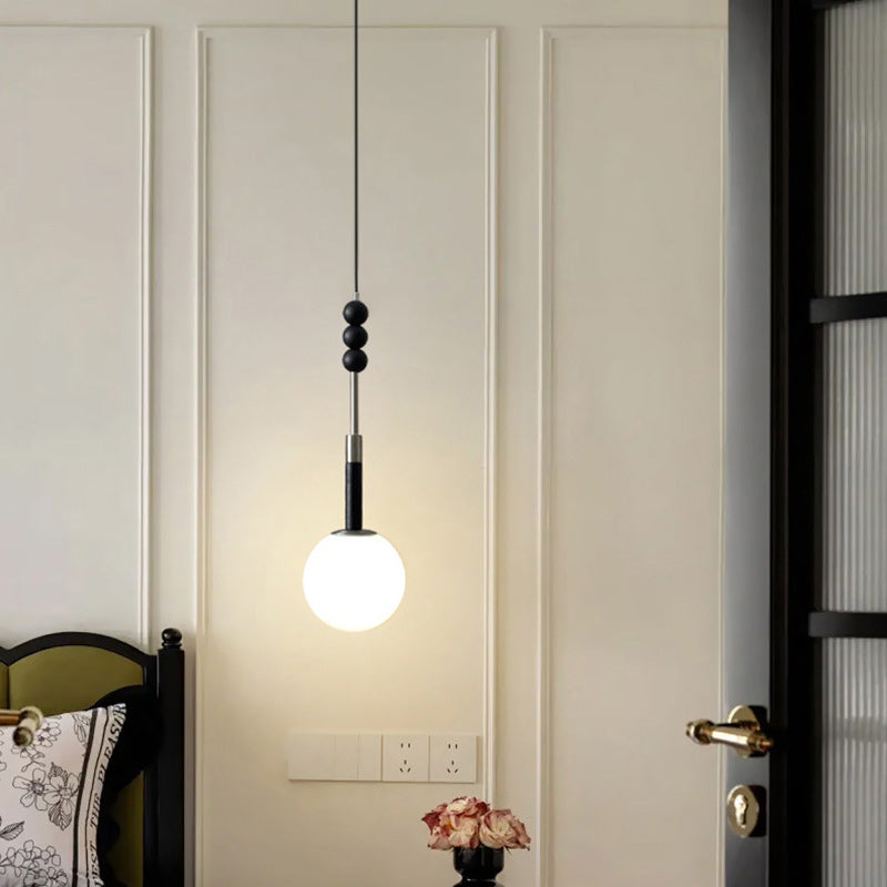 Moderne minimalistische runde Globus-Rundperlen Eisen 1-Licht Pendelleuchte für das Schlafzimmer 