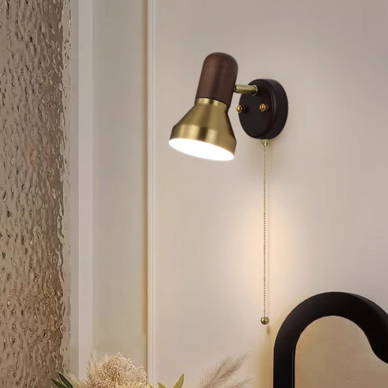 Traditionelle französische Wandleuchte in Hornform mit 1 Licht für das Schlafzimmer 