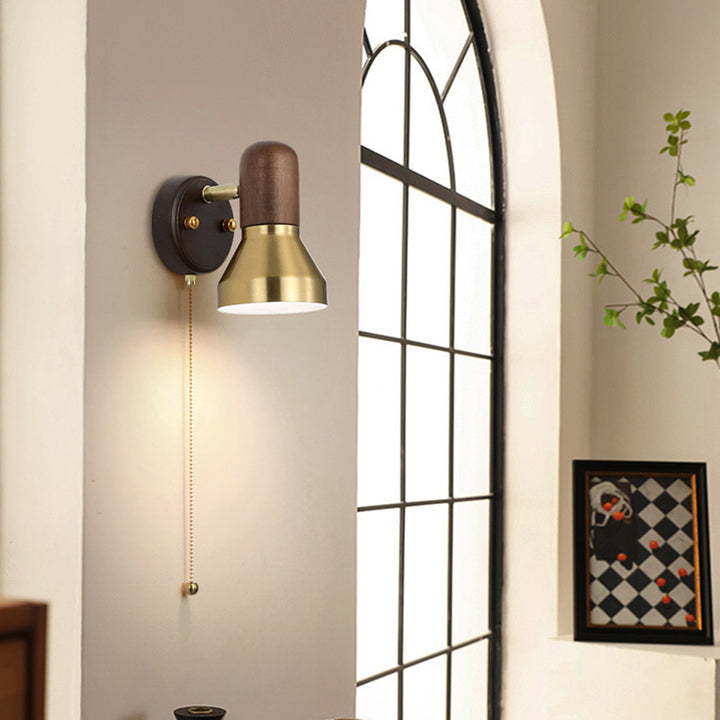 Traditionelle französische Wandleuchte in Hornform mit 1 Licht für das Schlafzimmer 