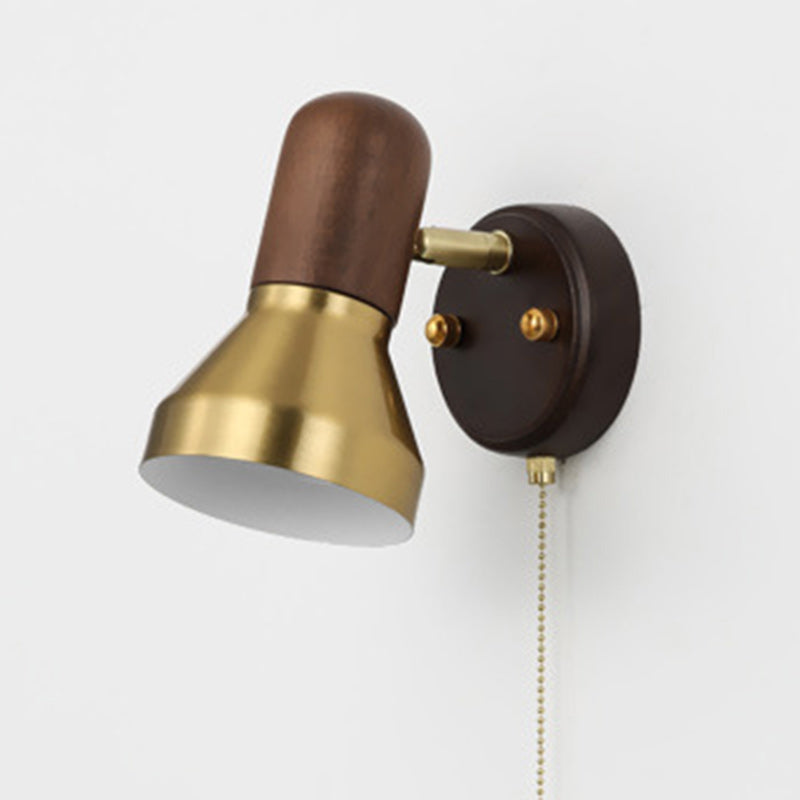 Traditionelle französische Wandleuchte in Hornform mit 1 Licht für das Schlafzimmer 