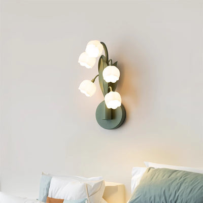 Moderne minimalistische Glocken-Orchidee Eisen PC Schirm 5-Licht Wandleuchte für Wohnzimmer 