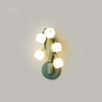 Moderne minimalistische Glocken-Orchidee Eisen PC Schirm 5-Licht Wandleuchte für Wohnzimmer 
