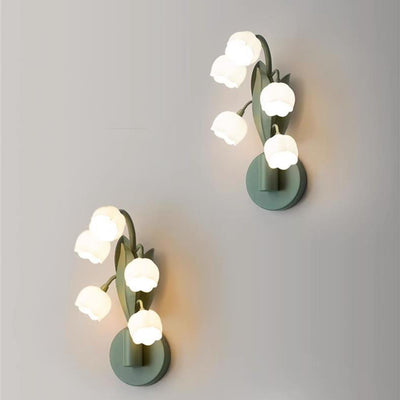 Moderne minimalistische Glocken-Orchidee Eisen PC Schirm 5-Licht Wandleuchte für Wohnzimmer 
