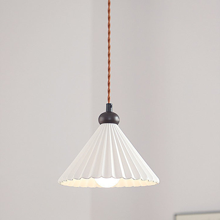 Traditional Vintage Cone Pleated Ceramic Shade Wood 1-Light Pendant Light For Living Room