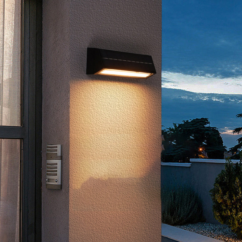 Moderne minimalistische rechteckige schräg gestellte Dreieck ABS Acryl LED Wandleuchte für Außenbereich Terrasse 