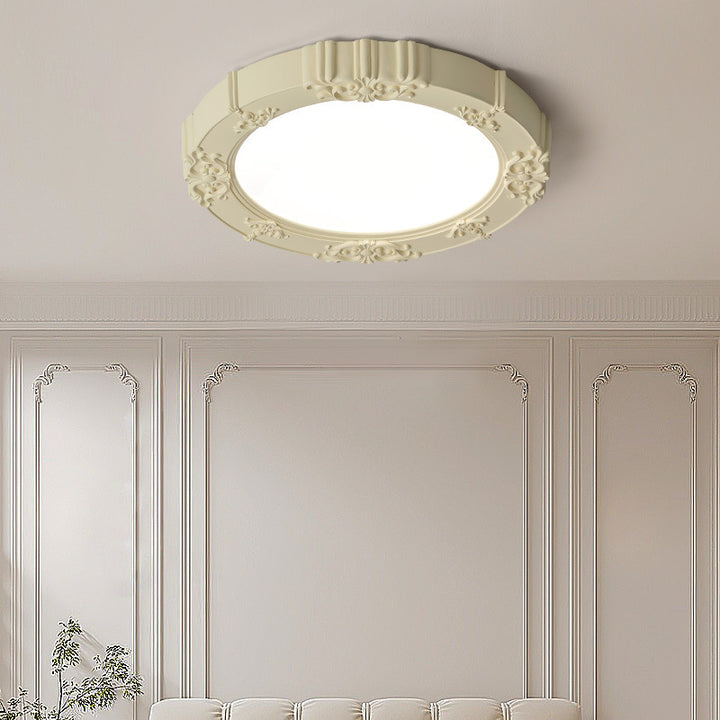 Traditionelle französische runde geschnitzte Blumen Eisenharz Acryl LED Deckenleuchte für Schlafzimmer 