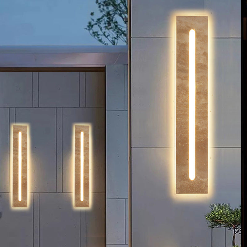 Moderne minimalistische Außen- und Innen-Wandleuchte mit rechteckigem gelbem Travertinrahmen und Acrylschirm für das Wohnzimmer 