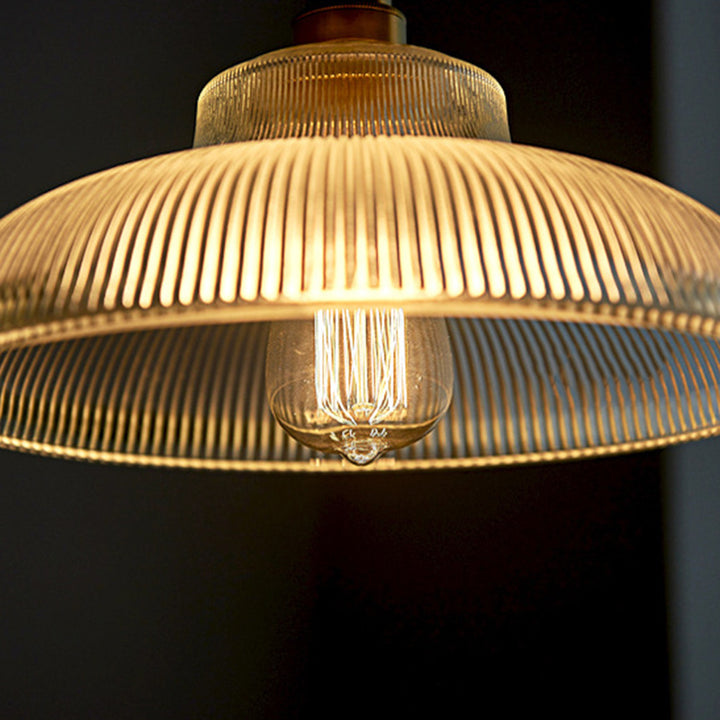 Lustre suspendu à une lumière en forme de couvercle de pot rond vintage traditionnel en laiton avec rayures en verre pour salon 