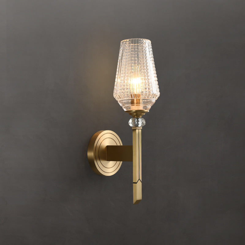 Zeitgenössische nordische Zylinderbecherform Vollmessingrahmen Glasschirm 1-Licht Wandleuchte für Wohnzimmer 