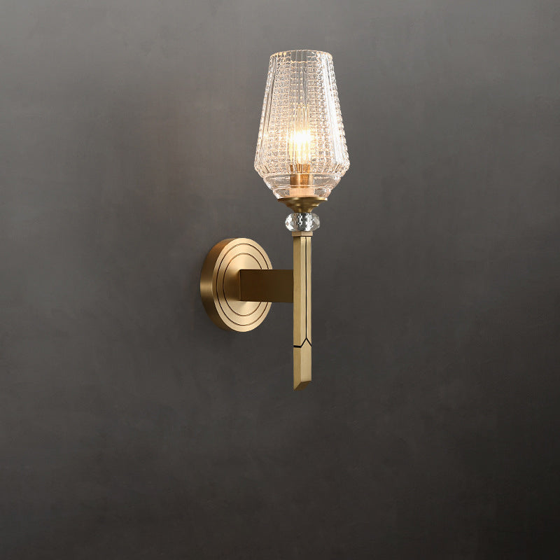 Zeitgenössische nordische Zylinderbecherform Vollmessingrahmen Glasschirm 1-Licht Wandleuchte für Wohnzimmer 