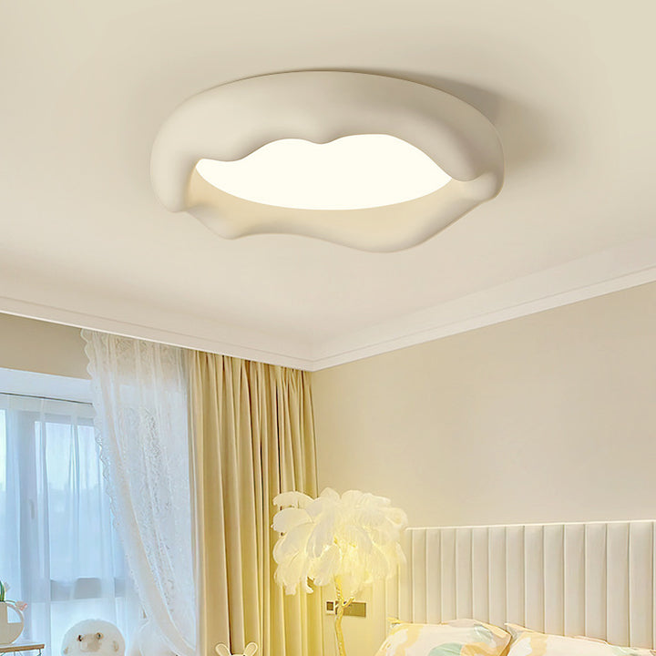Contemporary Nordic Round Iceberg Shape Iron Frame Resin LED Flush Mount Ceiling Light For Bedroom