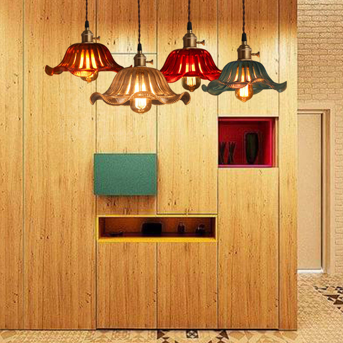 Traditional Chinese Petal Glass Shade Copper Iron 1-Light Pendant Light For Living Room