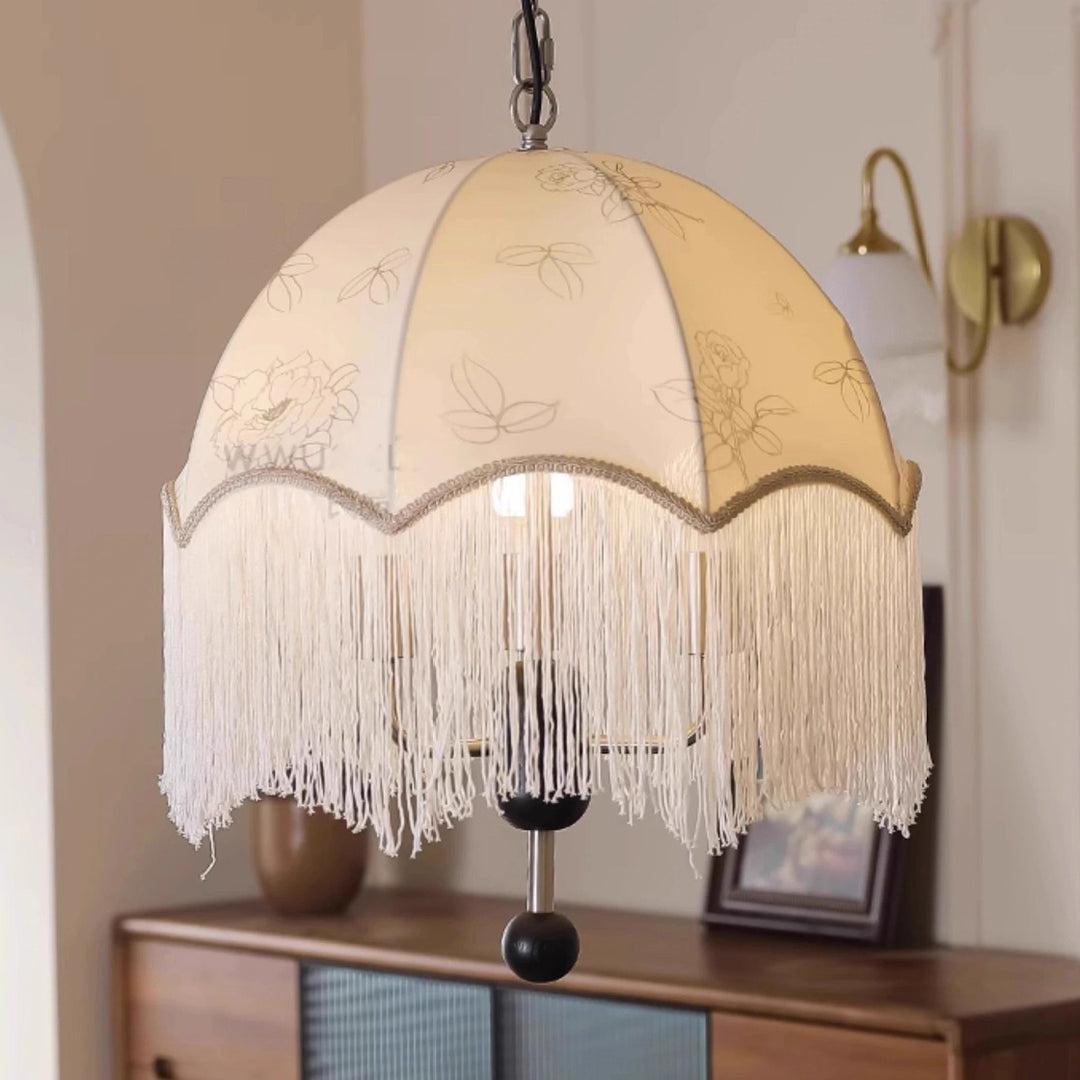 Traditionelle französische Kuppel mit floralem Stoffschirm, Quaste, Holz, Metall 3-Licht Pendelleuchte für Wohnzimmer 