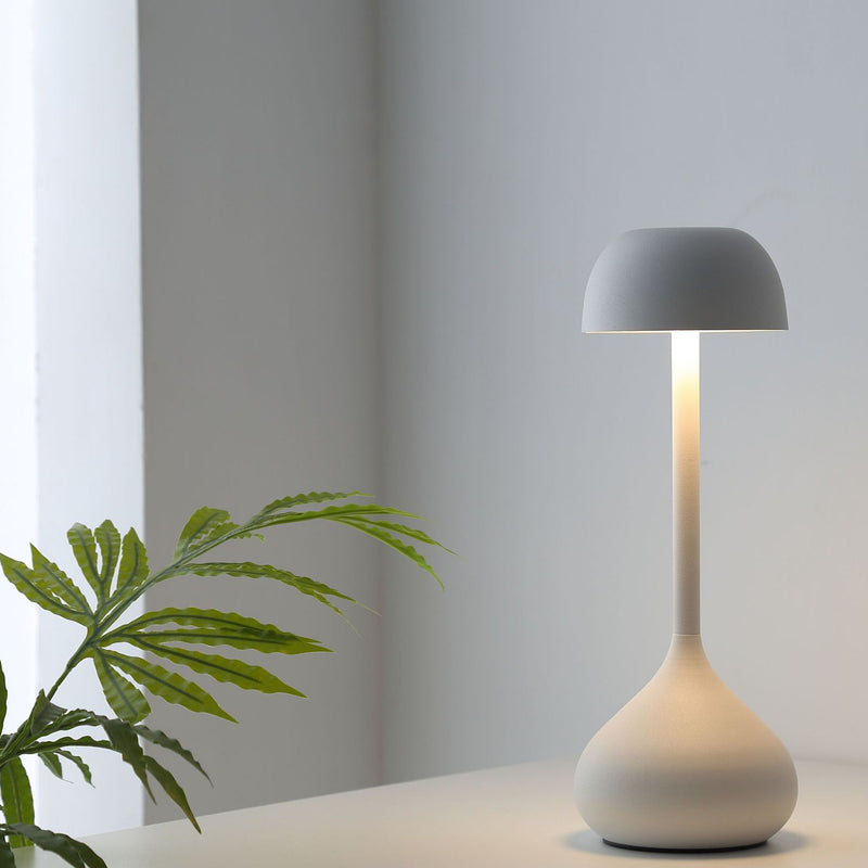 مصباح طاولة LED أسطواني من الألمنيوم بتصميم نوردي معاصر لغرفة المعيشة 