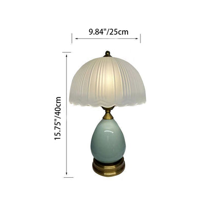 Lámpara de mesa de 1 luz con base de cerámica en forma de lágrima y pantalla de vidrio en forma de cúpula media redonda de encaje europeo tradicional para dormitorio 